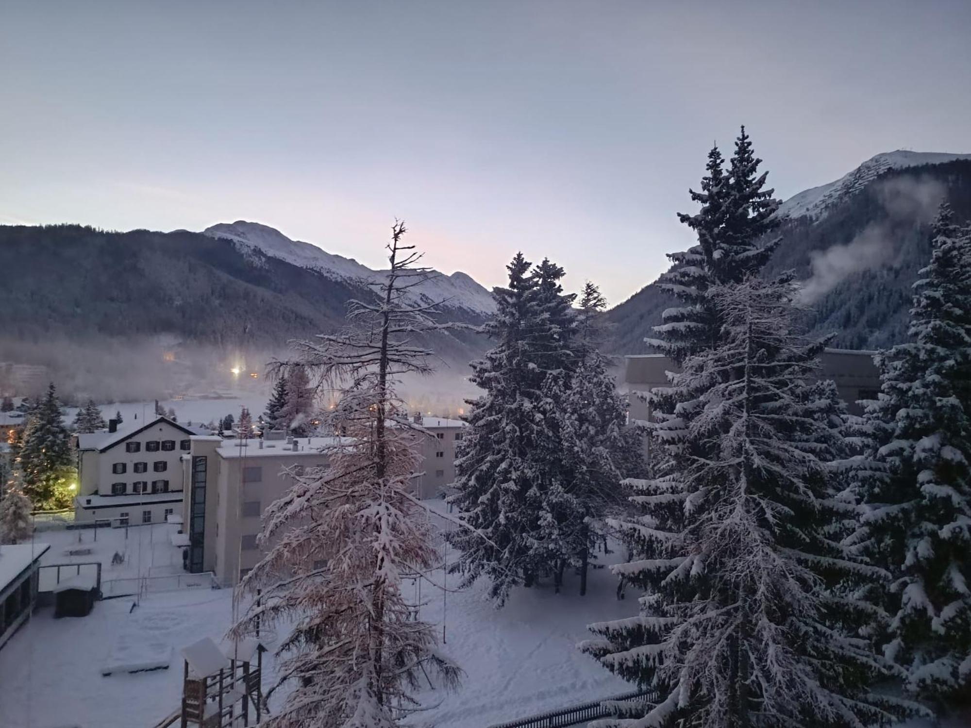 Ferienwohnung Parsenn Peaks Panorama Davos Eksteriør billede