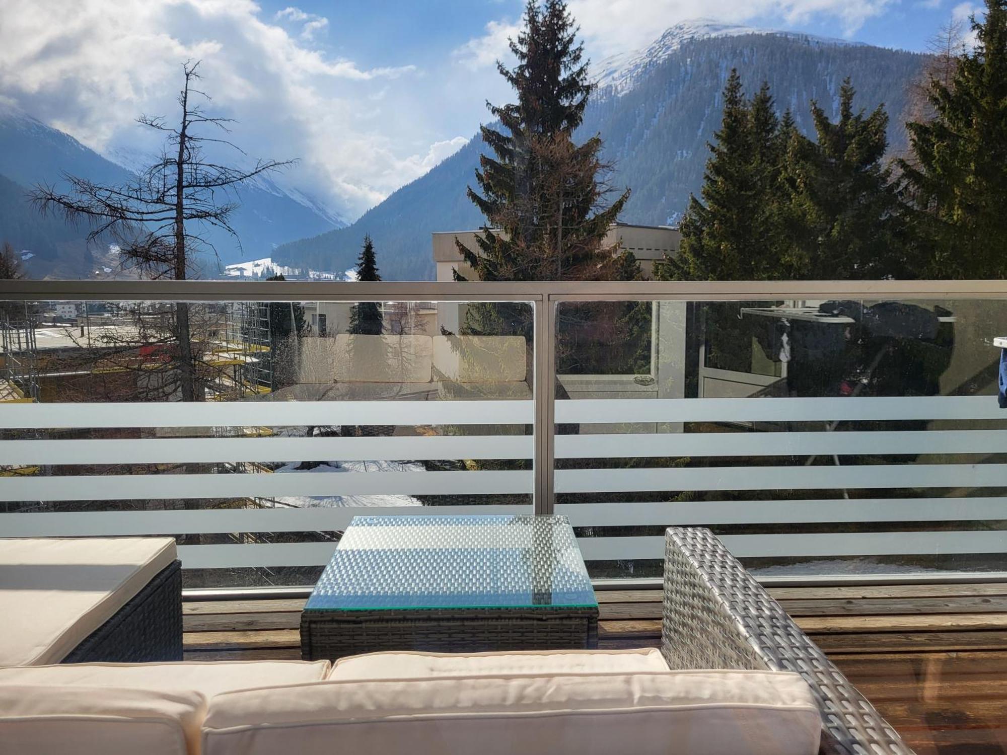 Ferienwohnung Parsenn Peaks Panorama Davos Eksteriør billede